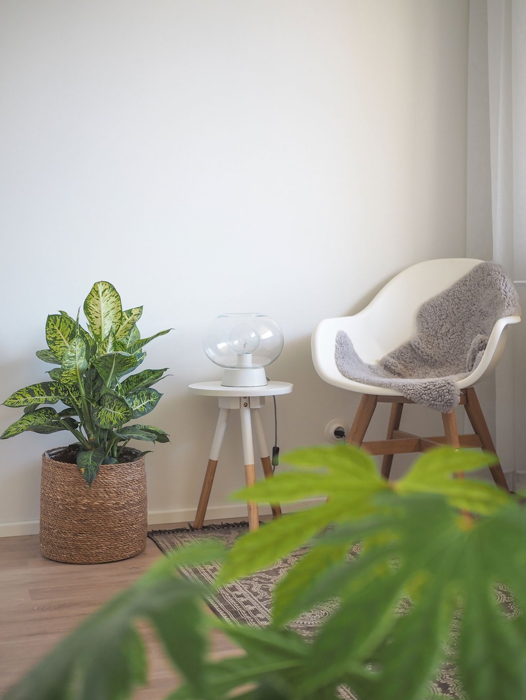 Malja design-pöytävalaisin valkoinen