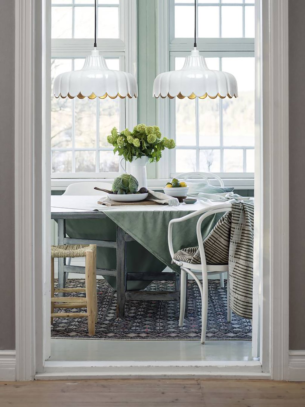 PR Home Wells riippuvalaisin valkoinen/kulta 43cm