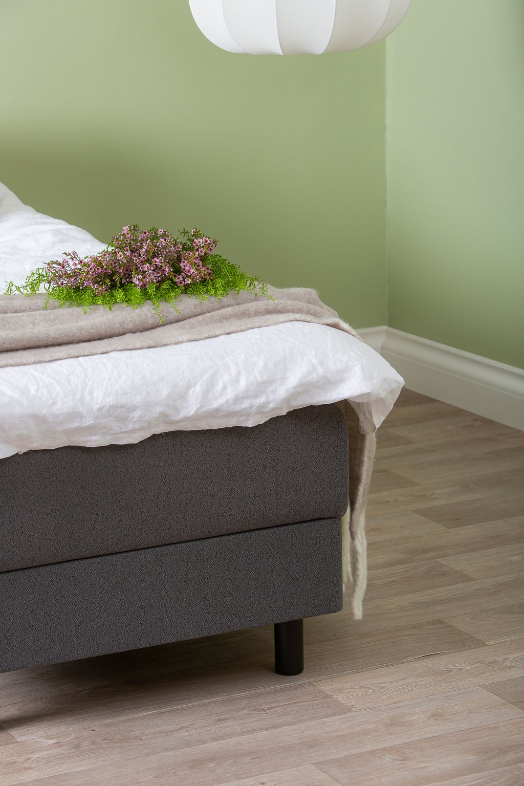 Unelle 300 moottorisänky pocket 5-vyöh. 80x200cm, Fano 93 tummanharmaa, sis. jalat 60031mu