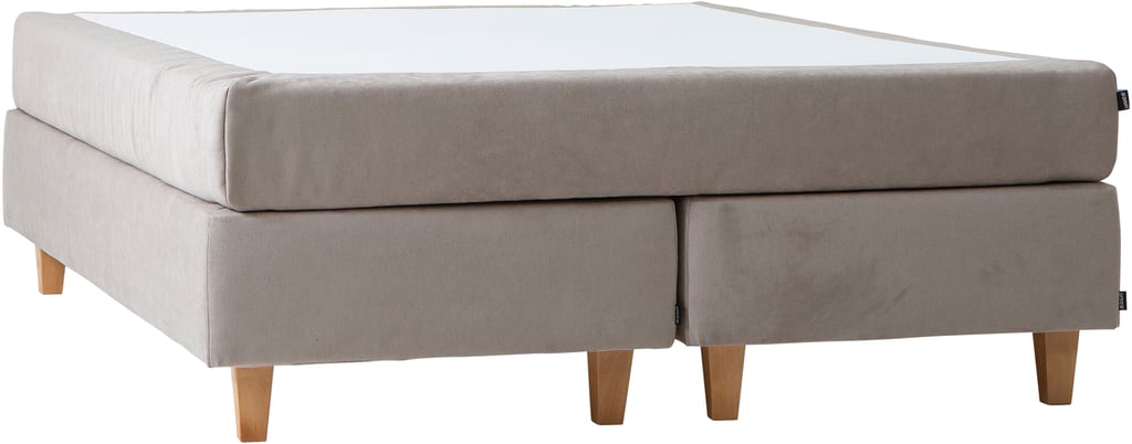 Niitty jenkkisänky 160x200 beige: Tyylikäs 160 cm leveä Niitty-jenkkisänky beige väri, joka tarjoaa erinomaisen mukavuuden ja tuen. Sopii täydellisesti moderniin makuuhuoneeseen.