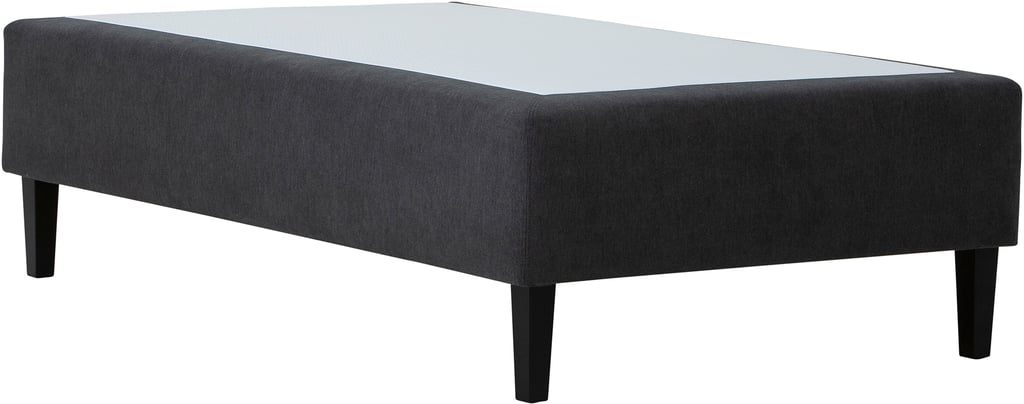 Moon Gold runkopatja 140x200, visco, Primo 96 antrasiitti: Mukava ja tyylikäs 140 cm leveä runkopatja, jossa 7 vyöhykettä, takaa erinomaisen unen. Sopii makuuhuoneen sisustukseen.