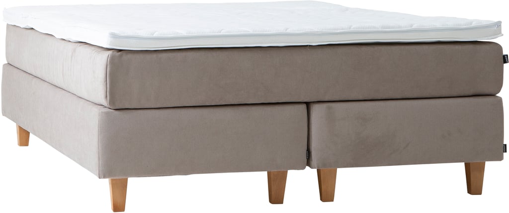 Niitty & Stiina jenkkisänky 160x200 beige + petauspatja: Kodikas beige 160 cm leveyden jenkkisänky, jossa erinomainen mukavuus ja tuki. Täydellinen valinta makuuhuoneeseen rauhallisiin uniin.