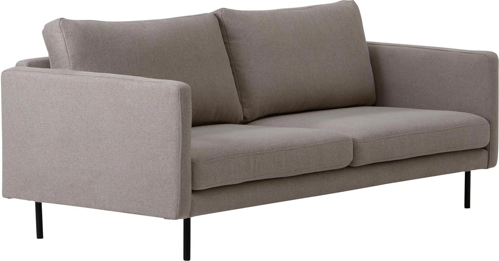 Copenhagen Scandic 3-ist. sohva beige / mustat metallijalat: Tyylikäs 3-istuttava sohva, beige kangas, mustat metallijalat. Sopii täydellisesti olohuoneeseen moderniin sisustukseen. Komfortia ja tyyliä yhdistävä valinta.