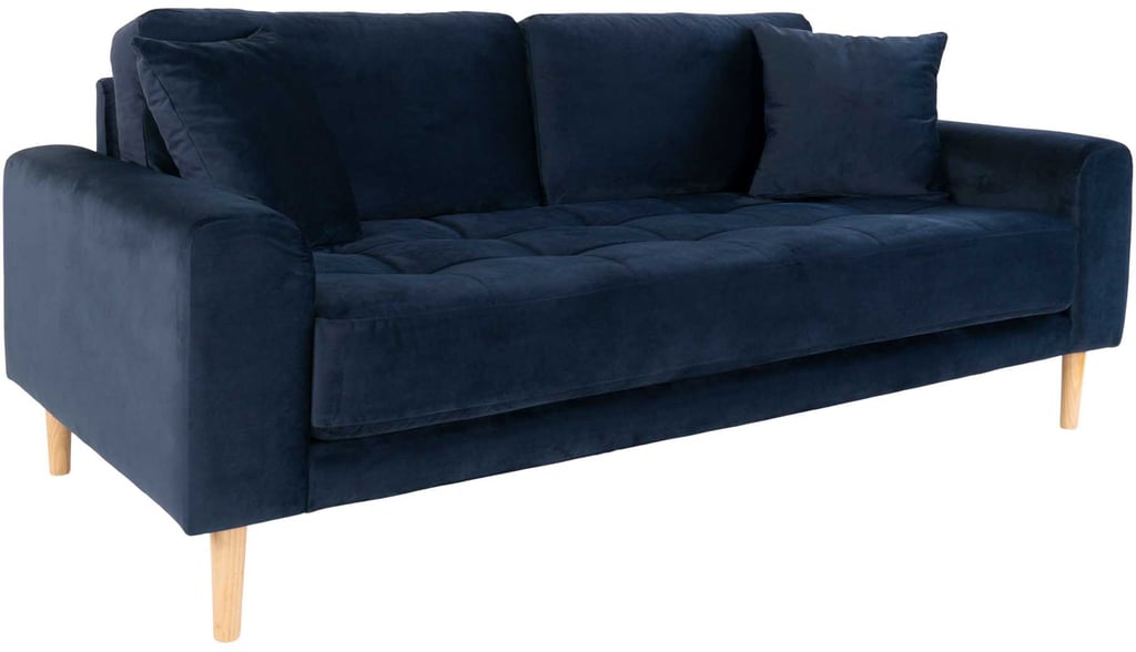 House Nordic Lido 3-istuttava sohva, sininen: Tyylikäs sininen 3-istuttava sohva, joka tuo mukavuutta olohuoneeseen. Moderni muotoilu ja pehmeät linjat. Ideal for cozy living room settings.