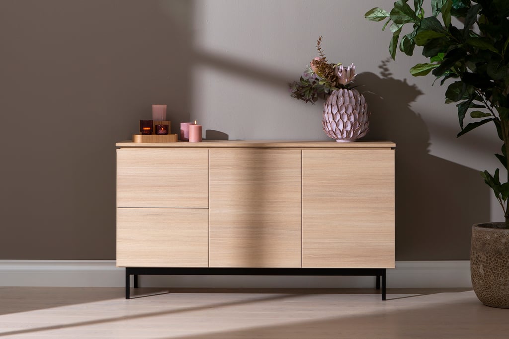 Lakeus senkki nro 5. 148 cm tuplakannella vaalea tammi, metallinen jalkasokkeli