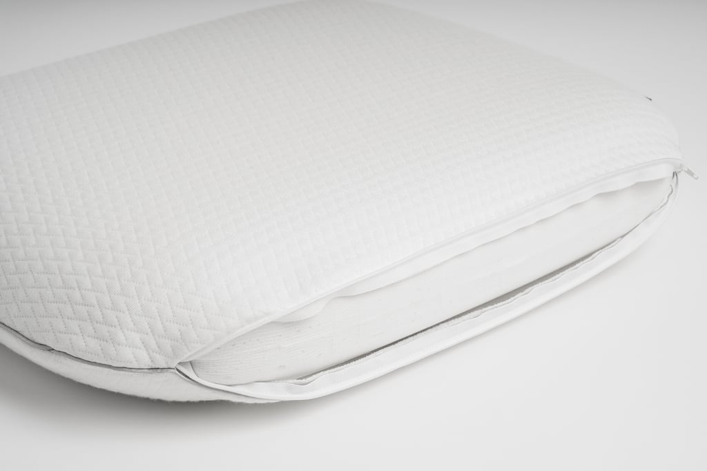 Familon Memory Soft tyyny 40x55 cm: Familon Memory Soft -tyyny tarjoaa optimaalista tukea ja mukavuutta makuuhuoneeseen. Soveltuu erinomaisesti nukkumiseen ja rentoutumiseen.