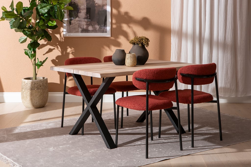 Estelle & Bow ruokailuryhmä 140x95 neljälle x-jalalla, valkoöljytty tammi / punainen