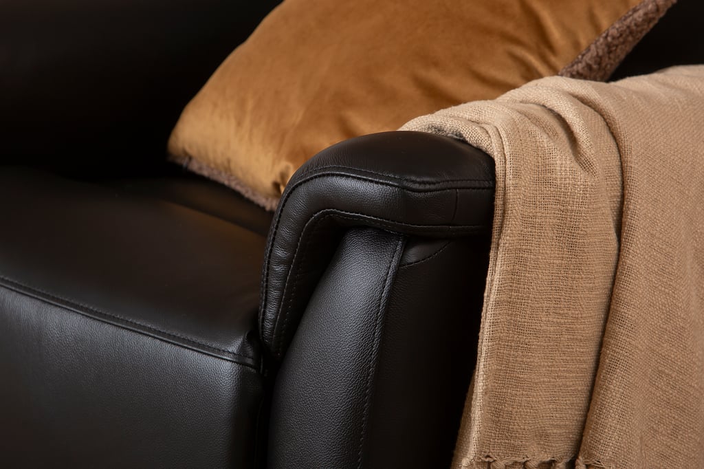 Loungea Colorado recliner-tuoli keinuva/pyörivä, musta nahka/keinonahka