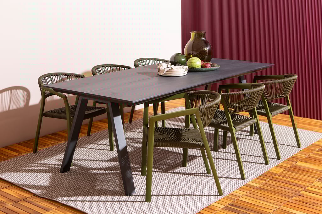 Messina & Elegance ruokailuryhmä 220x100 kuudelle: Tyylikäs Messina ruokailuryhmä ulos, musta 220x100 cm pöytä ja 6 pinottavaa Elegance-tuolia. Erinomainen valinta terassille tai puutarhaan.