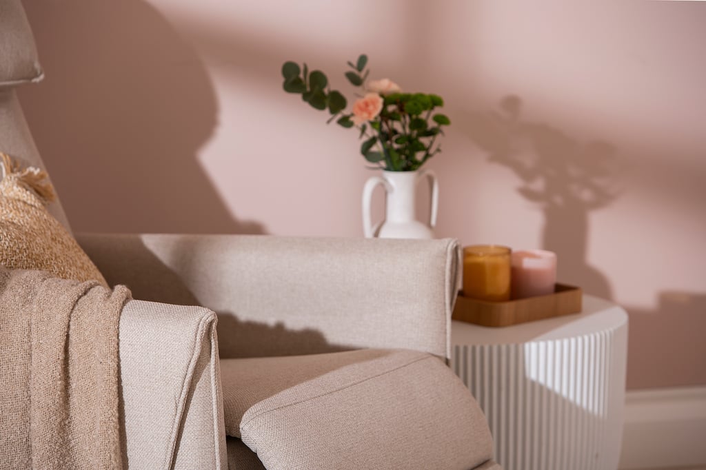 Gabriel lepotuoli sähkömekanismilla beige: Tyylikäs ja mukava recliner-nojatuoli sähkömekanismilla, beige väri. Sopii täydellisesti olohuoneeseen rentoutumiseen ja lepoon.