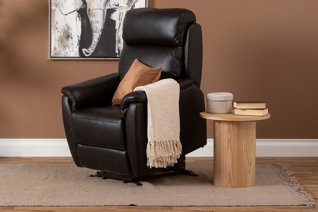 Loungea Colorado recliner-tuoli nostomekanismilla musta nahka/keinonahka