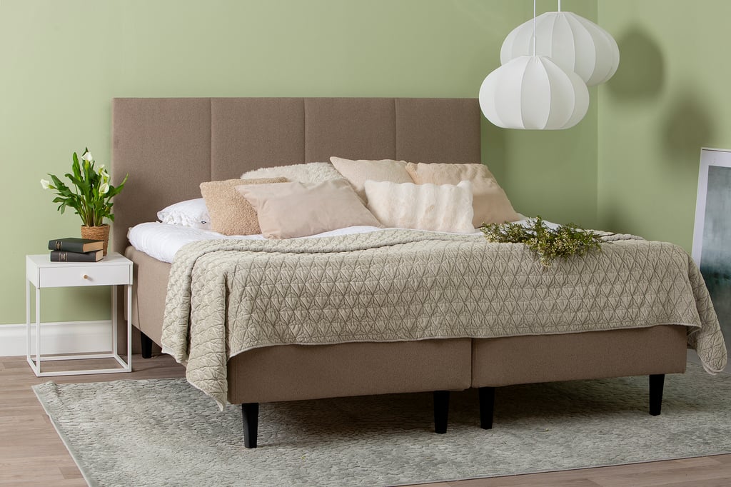 Unelle 500 Viscolux runkopatjasetti 5-vyöh. visco 160x200cm hard/medium, Fano 15 ruskea, mustat puujalat (sis. Memory-petauspatja soft + raita-pääty)