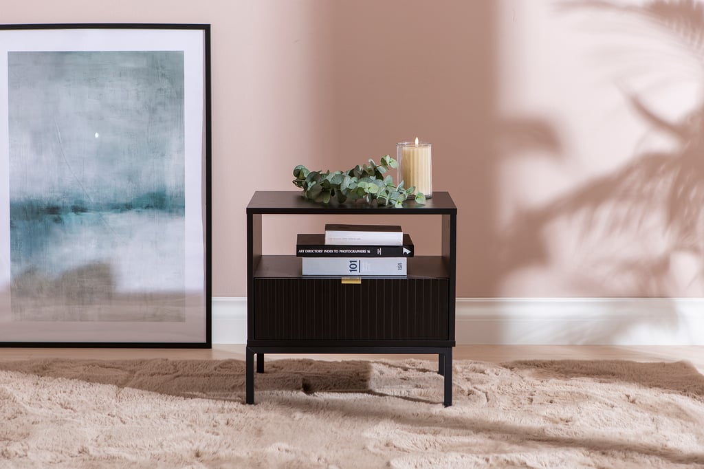 Caisa yöpöytä musta