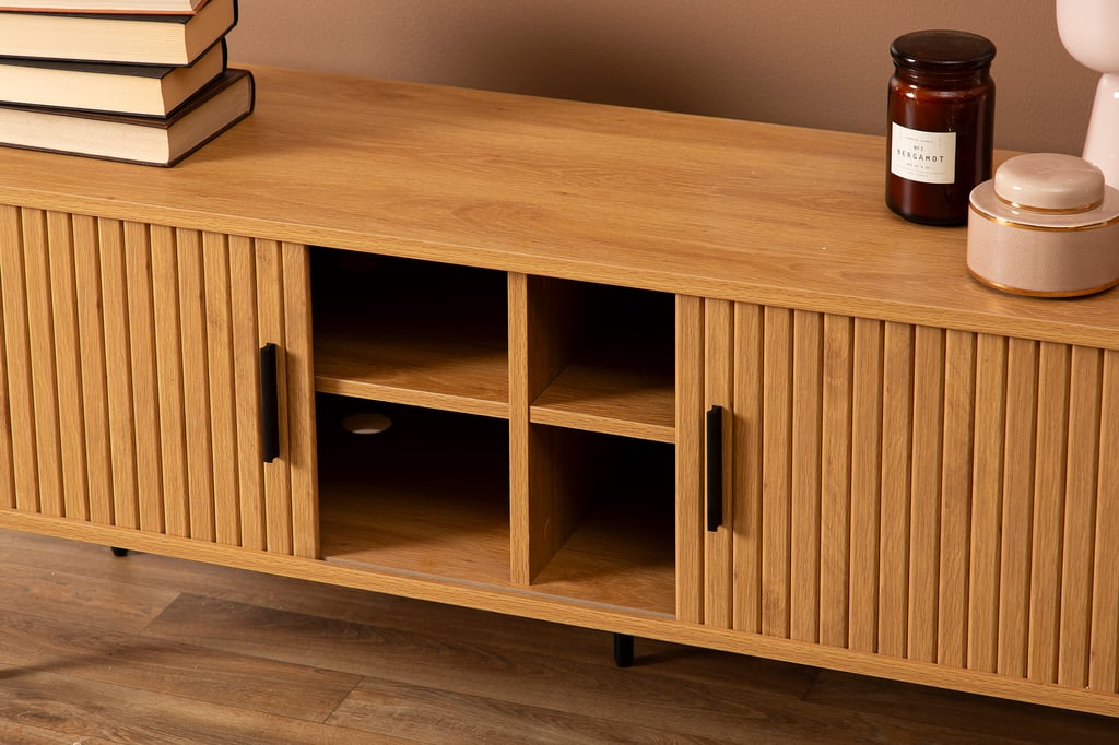 Pihla tv-taso 150x40x55cm​, tammen värinen melamiini / mustat jalat