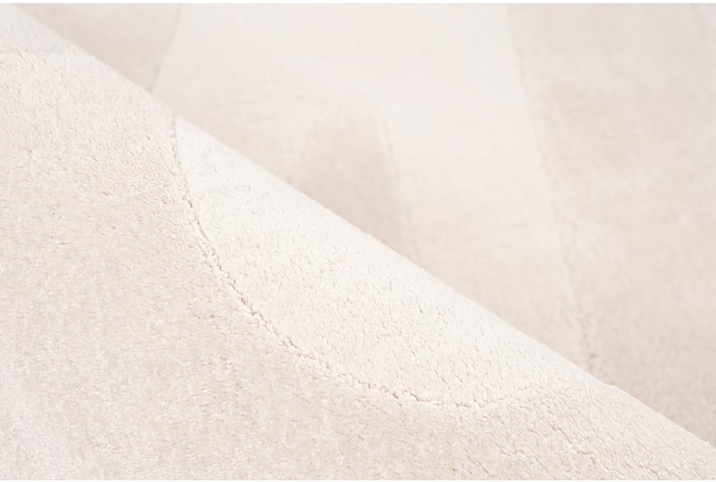 Batucci Bergamo matto 200x290 702 ivory