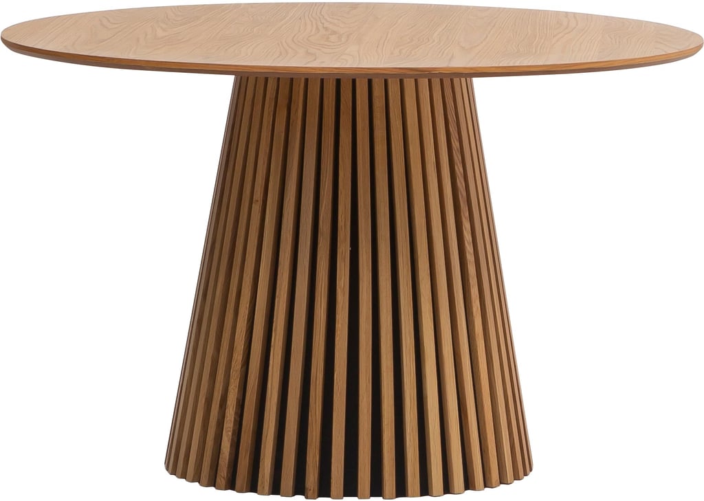 Metz pyöreä ruokapöytä 120cm natural tammi: Tyylikäs pyöreä ruokapöytä, 120 cm, luonnon tammea. Sopii täydellisesti ruokailutilaan kahdelle tai neljälle hengelle. Ideal for modern dining rooms.