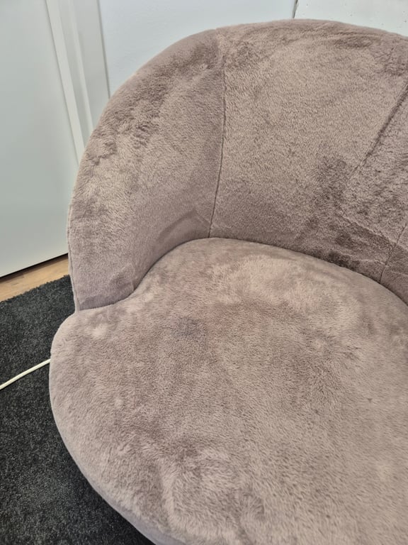 Rose Hiekan värinen pyörivä nojatuoli
