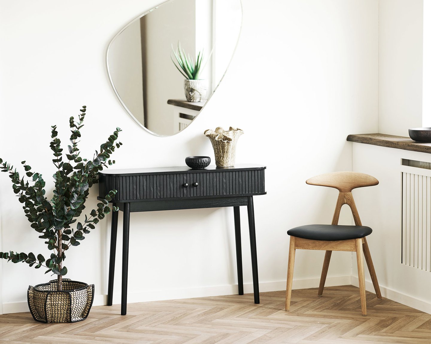 House Nordic konsolipöytä, 2 ovea, musta, 100x30x80 cm