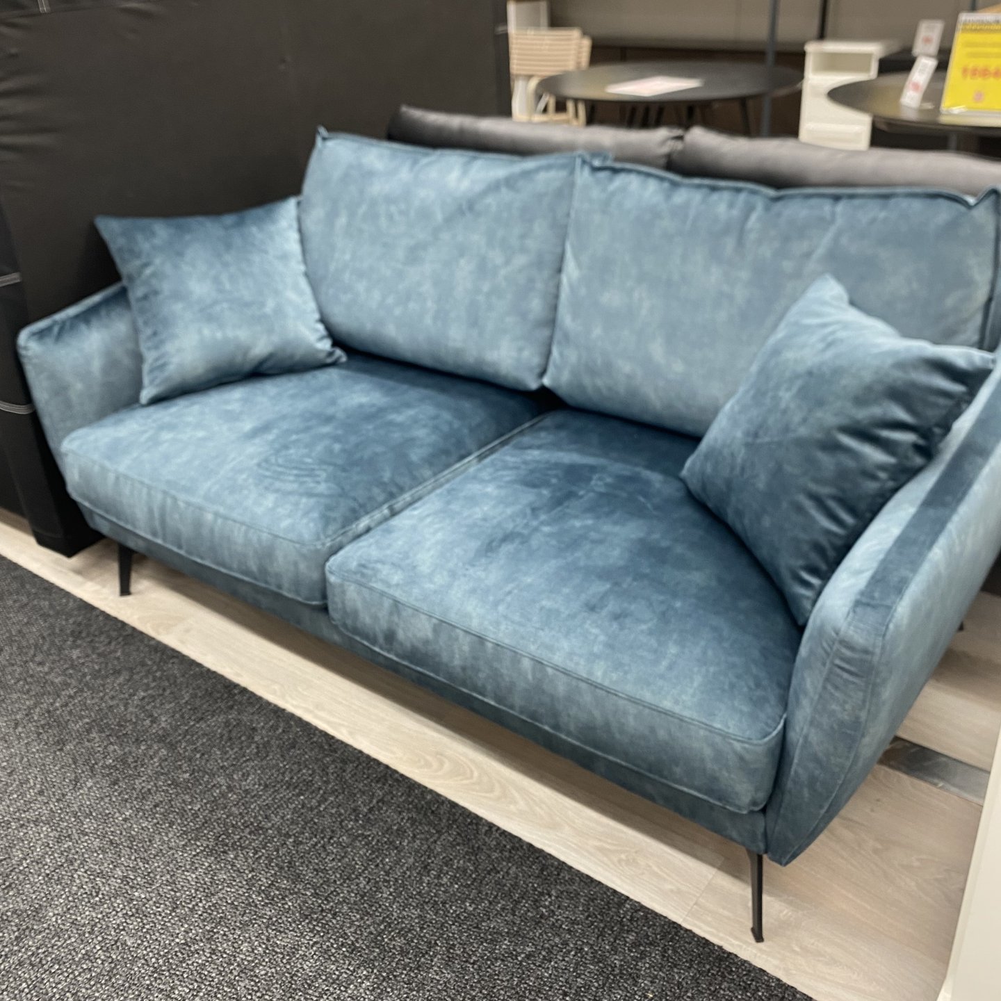 Coral 2-istuttava sohva