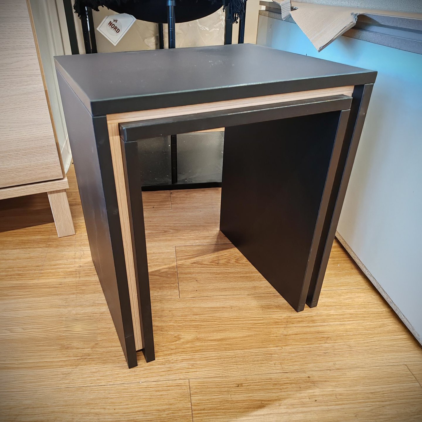 Muoto Mitta Yöpöytä / sivupöytä