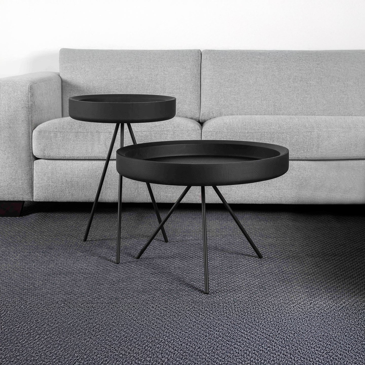 Hygge sohvapöytä Ø60cm, musta: Tyylikäs musta sohvapöytä, jossa käytännöllinen säilytys. Sopii täydellisesti olohuoneeseen moderniin sisustukseen. Ideal for living room storage.