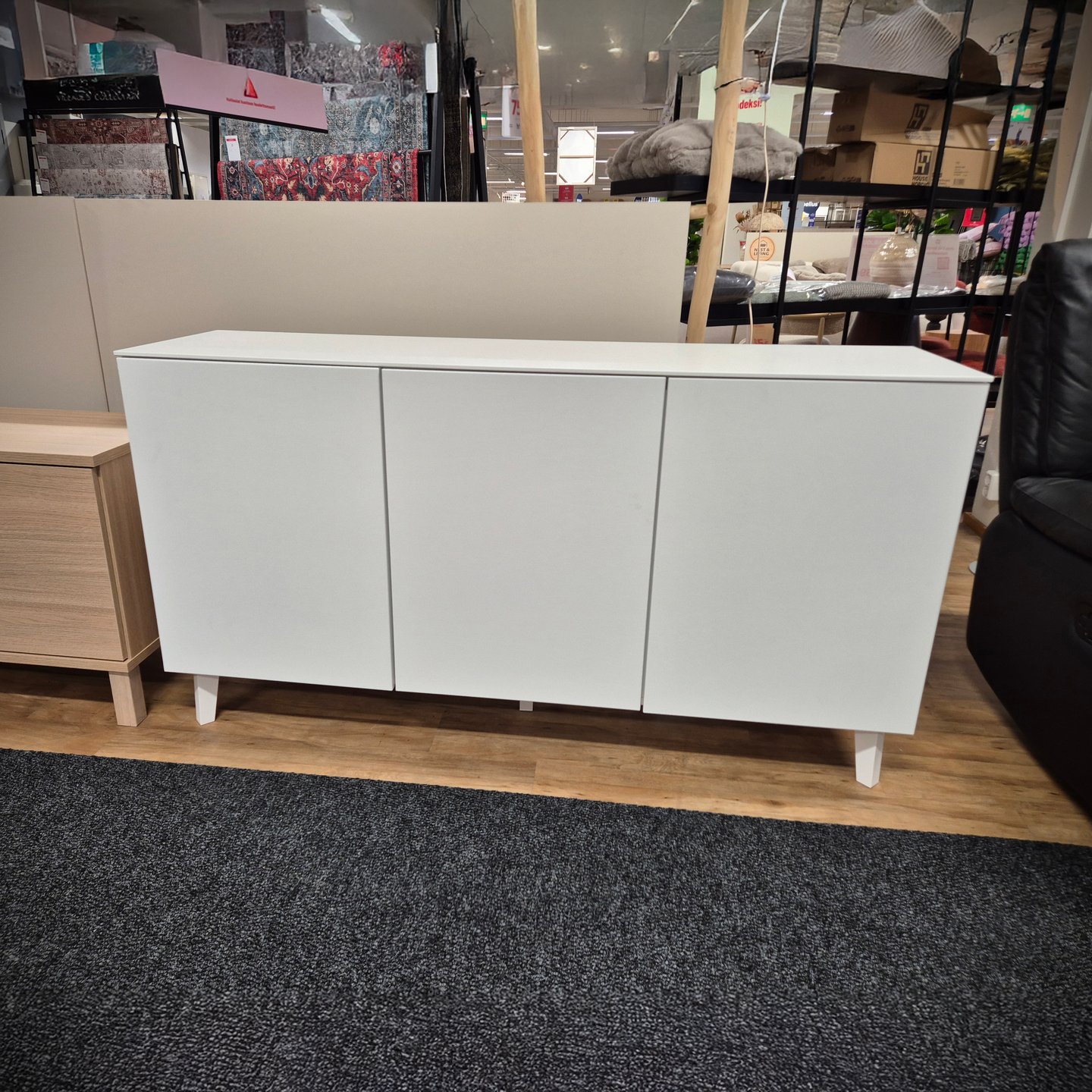 Usva senkki valkoinen Leveys 150cm syvyys 40cm korkeus 81cm