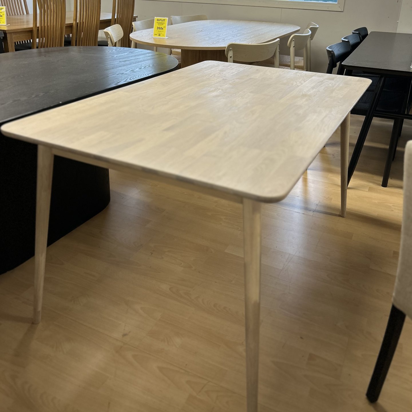 Ekholm Ruokapöytä 140x90cm