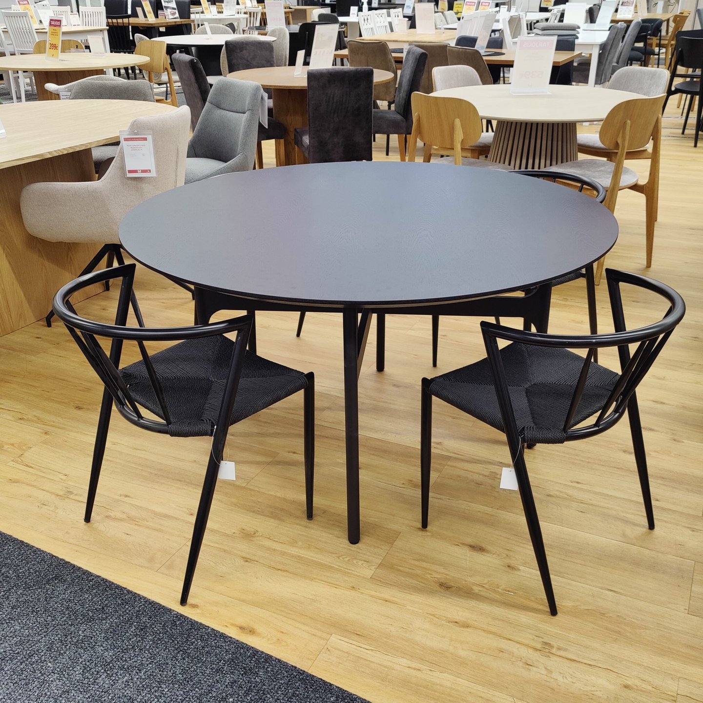 Colton & Deco Ruokailuryhmä 1+4