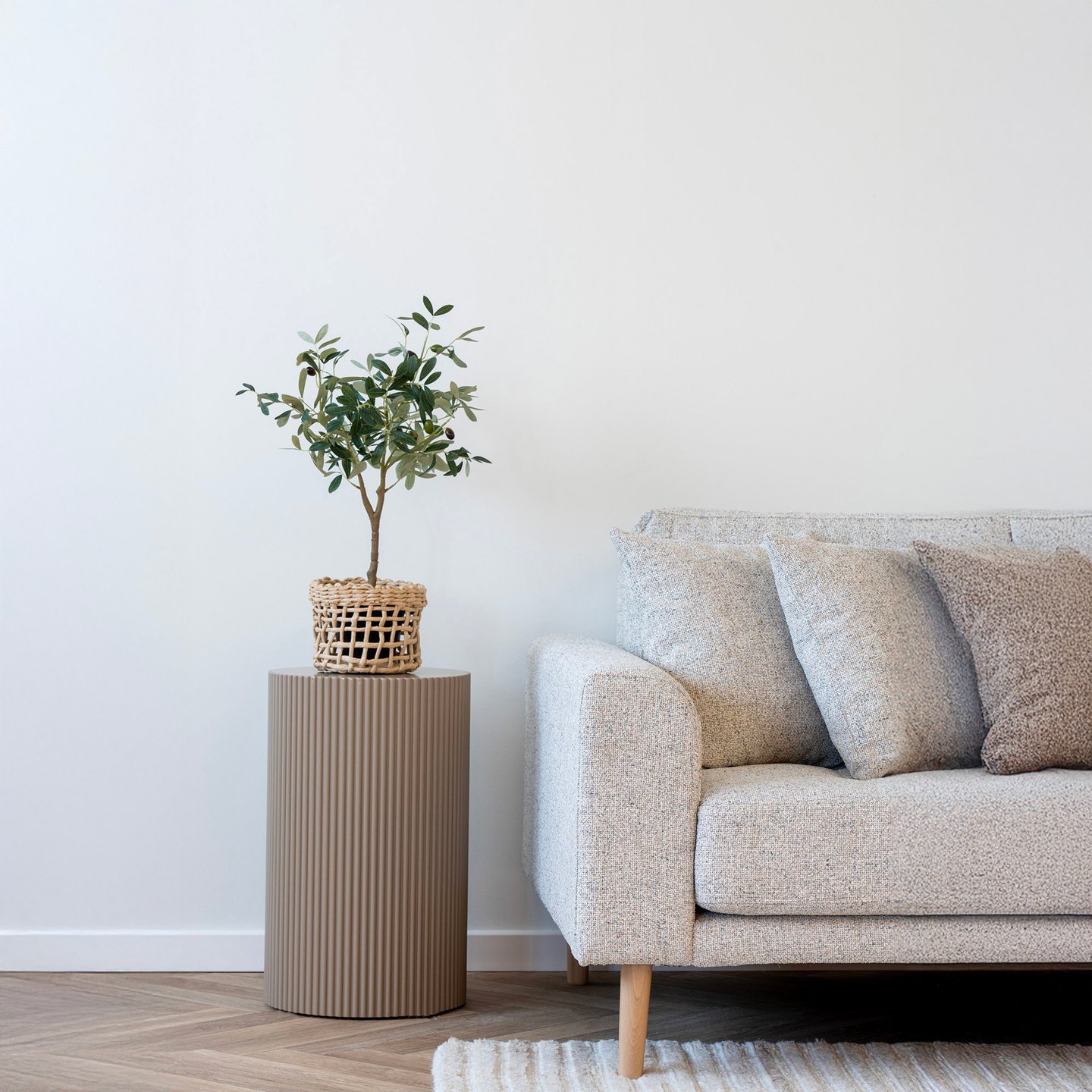 House Nordic Farense sivupöytä