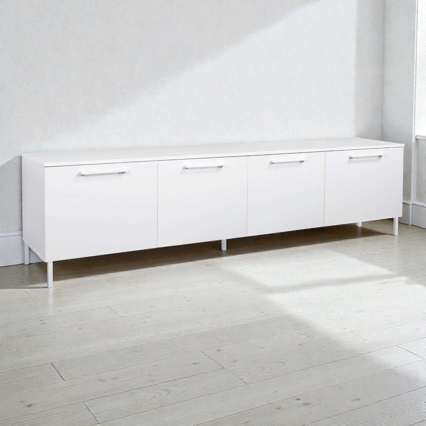 Nauvo TV-taso 220 cm (4 ovea)