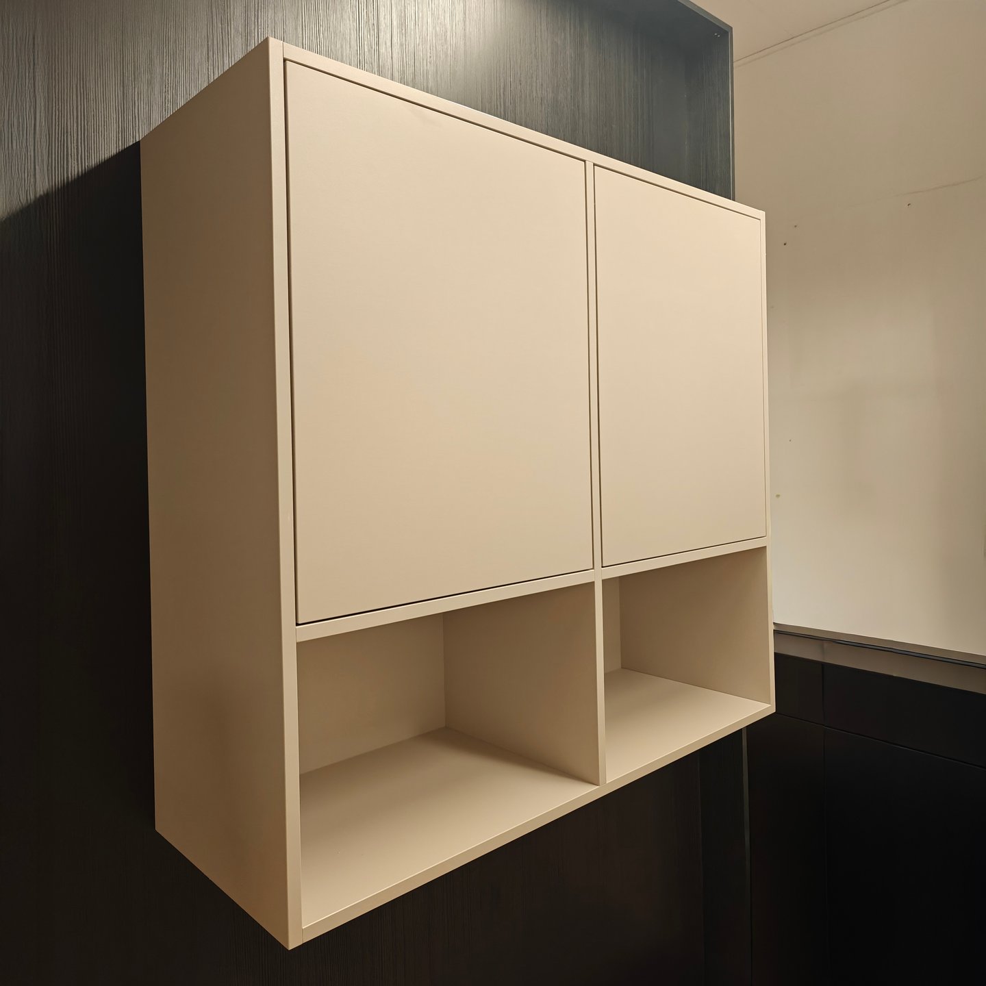 Mitta Muoto seinäkaappi beige