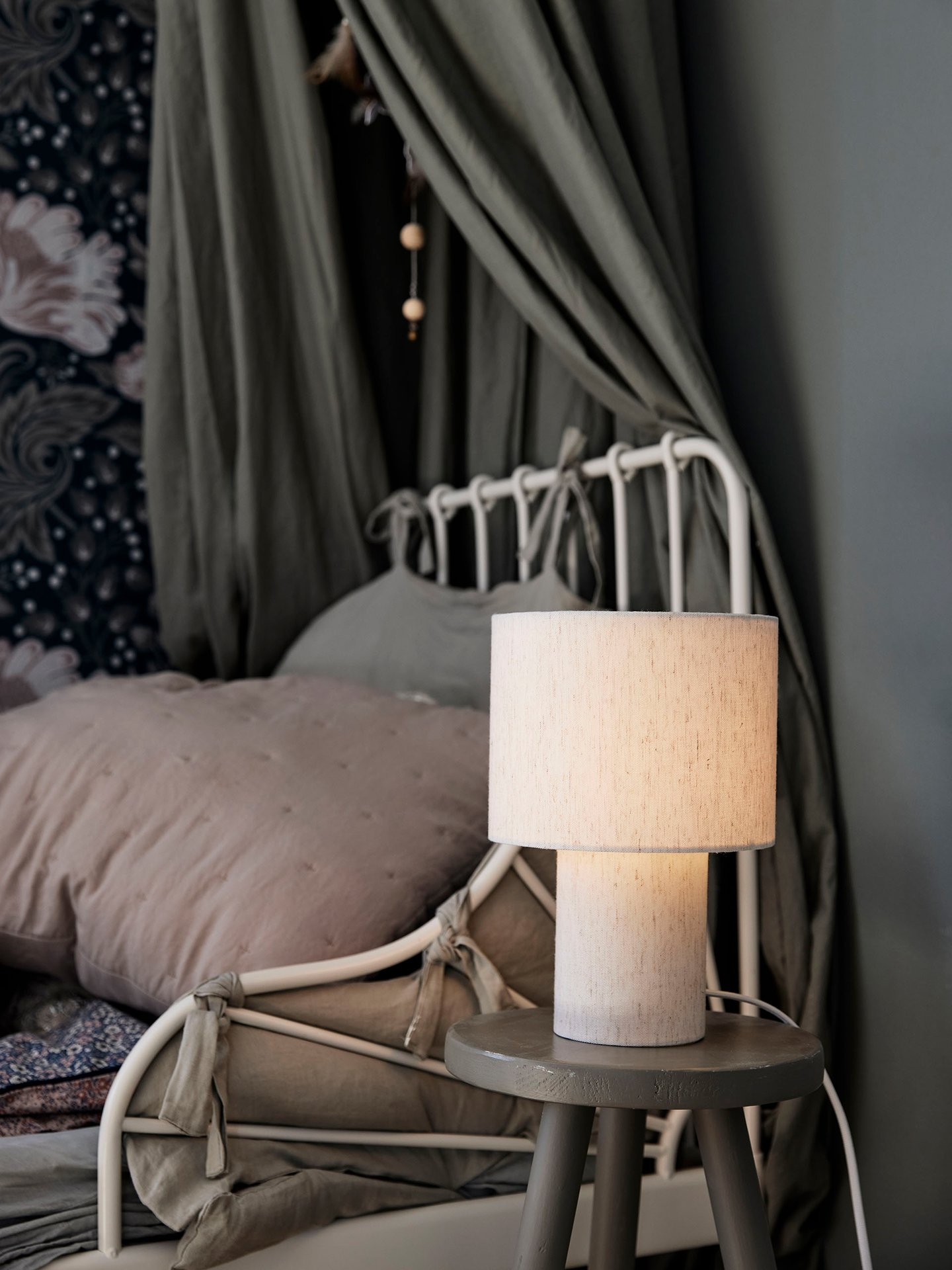 PR Home Leah pöytävalaisin vaalea beige 28cm