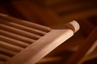Malibu parvekeryhmä (1+2): Tyylikäs ja käytännöllinen 70 cm pyöreä taittopöytä teakista, täydellinen parvekkeelle tai terassille. Mukana kaksi taittotuolia.
