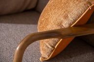 Swan keinutuoli, natural kumipuu runko / ruskea kangas