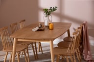 Reino ruokailuryhmä 170x95 kuudelle, lakattu tammi: Tyylikäs ruokailuryhmä kuudelle, lakattu tammi, 170x95 cm. Sopii täydellisesti moderniin ruokailutilaan, tuo lämpöä ja tyyliä.