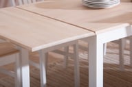 Pikkukuva: Hovi  ruokailuryhmä jatkopalalla 215x85cm kahdeksalle, valkoinen/valkolakattu koivu (Delux-tuolit)