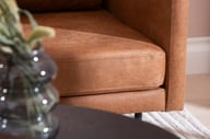 Pikkukuva: Copenhagen Scandic divaanisohva (oikea), Essenza cognac / mustat jalat