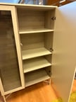 FOX 100 KAAPPI KIRKKAALLA LASILLA, HOPEA JALAVA/VALK, LASIHYLLYT