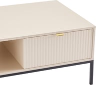 Caisa sohvapöytä beige: Tyylikäs greige sohvapöytä yhdistää toiminnallisuuden ja modernin muotoilun. Erinomainen säilytysratkaisu olohuoneeseen, jossa on runsaasti tilaa kirjoille ja koriste-esineille.