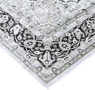 Lindos matto 160x230 cm hopea: Tyylikäs plyysimatto, joka tuo pehmeyttä ja lämpöä sisustukseen. Tämä 160x230 cm hopeinen matto sopii erinomaisesti olohuoneeseen tai makuuhuoneeseen, luoden kutsuvan tunnelman.