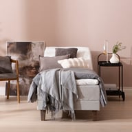 Moon Silver moottorisänky 80x200, pocket 5-vyöh. Primo 84 vaaleanharmaa: Dynaaminen 80 cm leveä moottorisänky, jossa mukautuva pocket-jousitus, tarjoaa unelmien nukkumismukavuuden. Sopii täydellisesti makuuhuoneeseen.