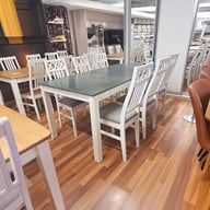 Hovi Ruokaryhmä harmaa Ruokapöytä 170x85 ja 6 Hovi XXX-ruokatuolia, verhoiltu istuin