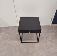 Pikkukuva: Dot Yöpöytä