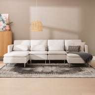 Lotti u-muotosohva, beige: Tyylikäs beige U-muotoinen kangassohva, täydellinen olohuoneeseen. Mukautuva muotoilu ja pehmeä verhoilu tarjoavat mukavuutta ja eleganssia.