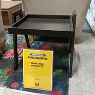 Pikkukuva: Maple Creek Tarjotinpöytä