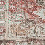 Sevilla matto 80x150 cm: Tyylikäs punainen polypropeenimatto, joka tuo väriä ja lämpöä sisustukseen. Sopii täydellisesti olohuoneeseen tai makuuhuoneeseen. Kestävä ja helppohoitoinen.