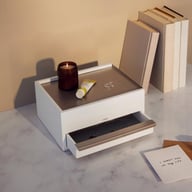 Pikkukuva: Umbra Stowit korurasia valkoinen