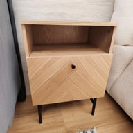 Pikkukuva: Casetti yöpöytä