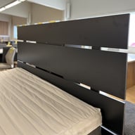 Pikkukuva: Nauvo Sängynpääty musta
