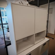 Pikkukuva: Muoto Mitta Kaappi naulakoilla